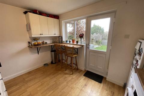 2 Amiens Close, Darlington, DL3 0UL