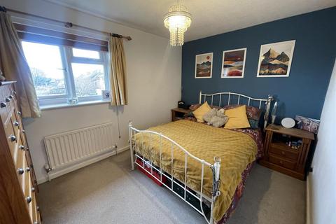 2 Amiens Close, Darlington, DL3 0UL