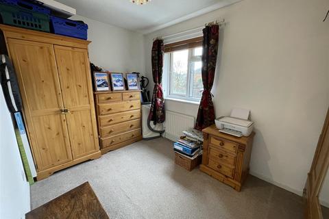 2 Amiens Close, Darlington, DL3 0UL
