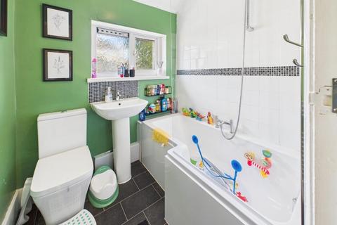 27 Kent Road, Bingley, BD16 4PF