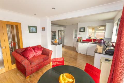 4 bedroom detached house for sale, Summerleigh Walk, Fareham PO14