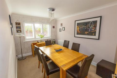 4 bedroom detached house for sale, Summerleigh Walk, Fareham PO14