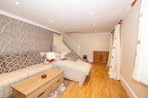 3 bedroom end of terrace house for sale, Speldhurst Close, Ashford, TN23