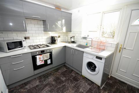 2 bedroom terraced house for sale, Kinross Drive, Stanley