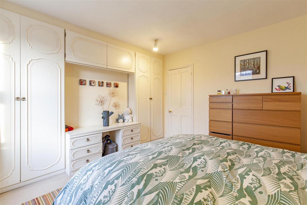 Bedroom 1-3.jpg