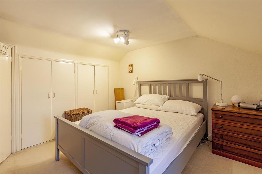Bedroom 3-2.jpg