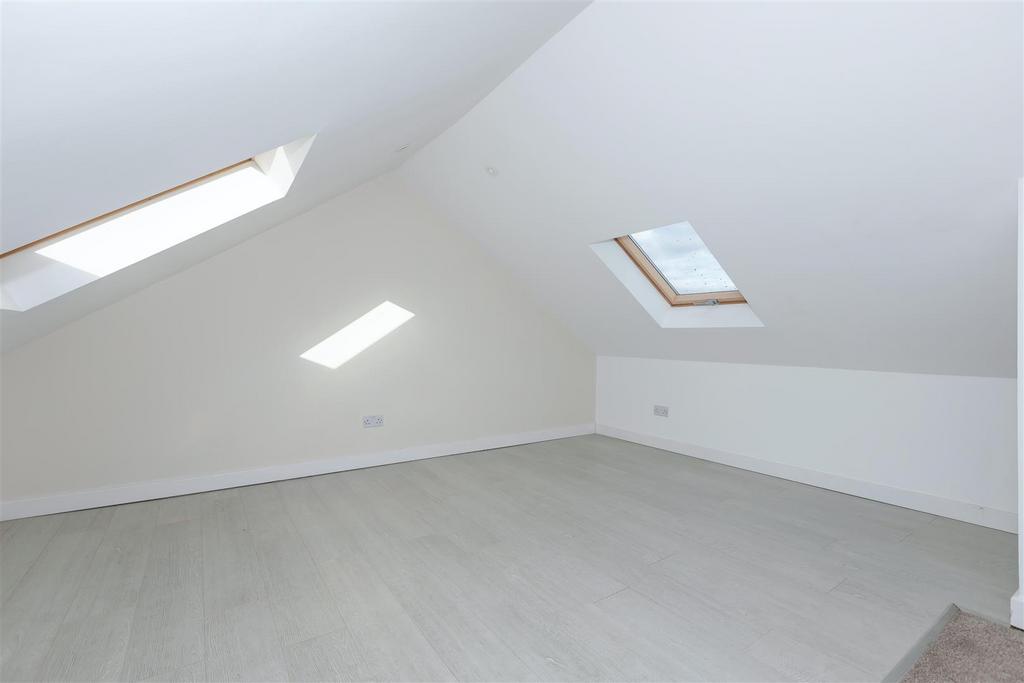 Eastcourt Rd.jpg