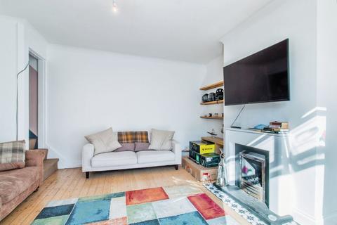 3 bedroom terraced house for sale, Clifford Place, Leeds LS27
