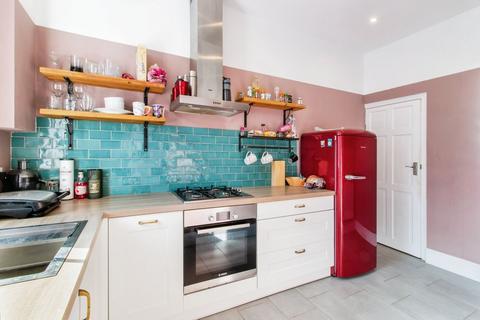 3 bedroom terraced house for sale, Clifford Place, Leeds LS27