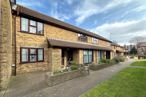 2 bedroom retirement property for sale, Bridgeside, Deal, CT14