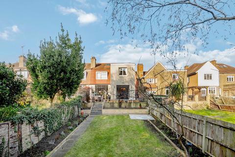 46 Heathfield Road, London, W3 8EJ