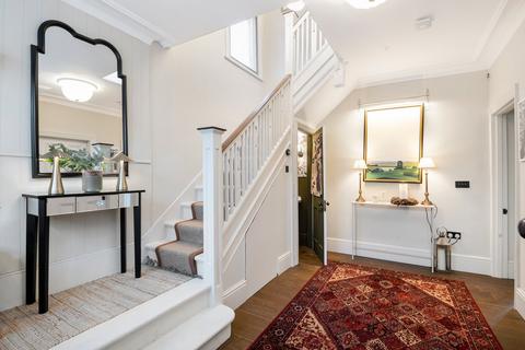 46 Heathfield Road, London, W3 8EJ