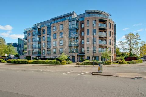 3 bedroom flat for sale, Neasden Lane, London, NW10