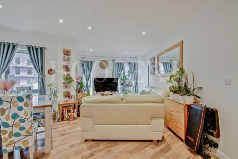 3 bedroom flat for sale, Neasden Lane, London, NW10