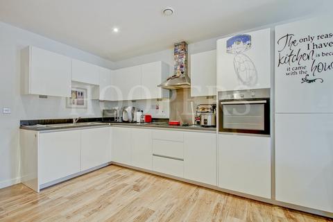 3 bedroom flat for sale, Neasden Lane, London, NW10