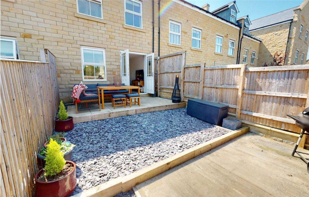 Rear Patio Garden
