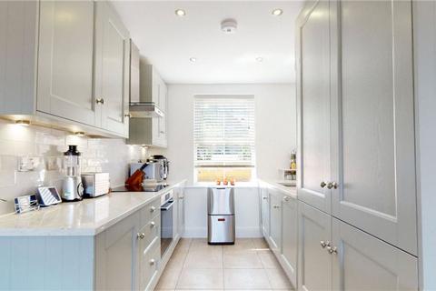 3 bedroom terraced house for sale, Ilkley Road, Otley, West Yorkshire, LS21