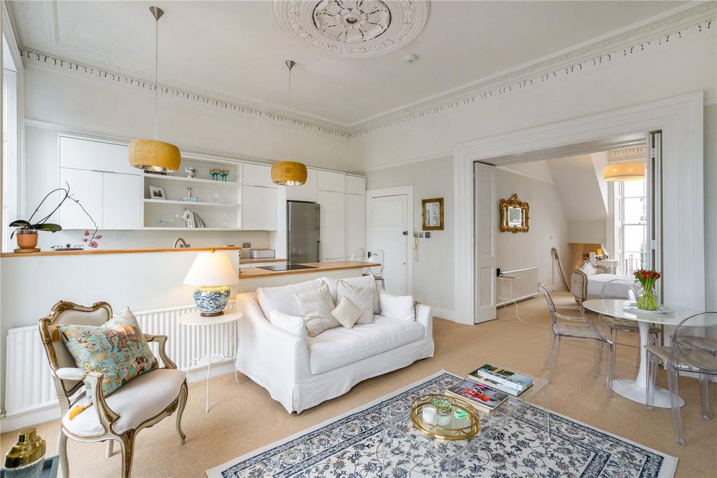 Kitchen/Sitting Room