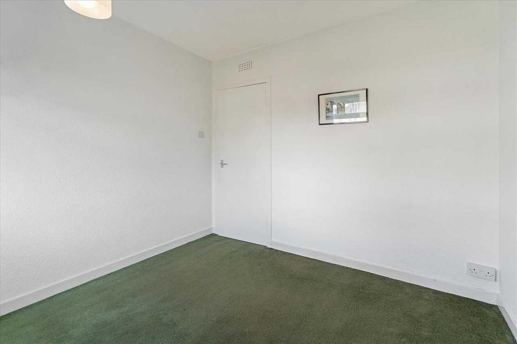 Family/Bedroom