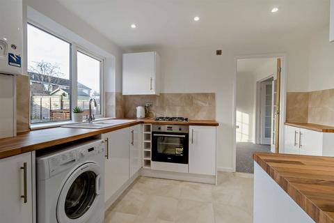 19 Carr Lane, Bessacarr, Doncaster, DN4 7PX
