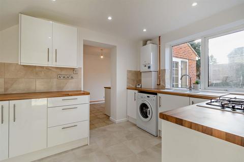 19 Carr Lane, Bessacarr, Doncaster, DN4 7PX