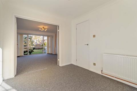 19 Carr Lane, Bessacarr, Doncaster, DN4 7PX