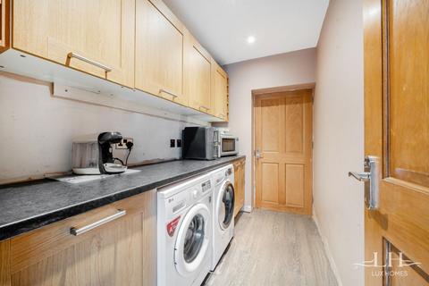 38 Milton Avenue, Hornchurch, RM12 4BW