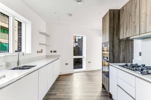 3 bedroom end of terrace house for sale, Granville Road, Childs Hill