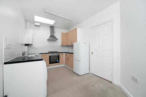 2 bedroom apartment for sale, Celandine Drive, Dalston