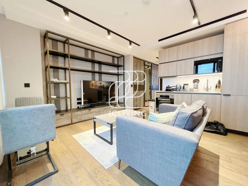 The Stage apartment，22 Hewett street, London EC