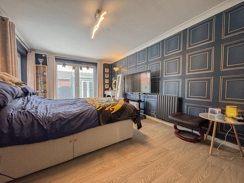 Bedroom (ground floor)