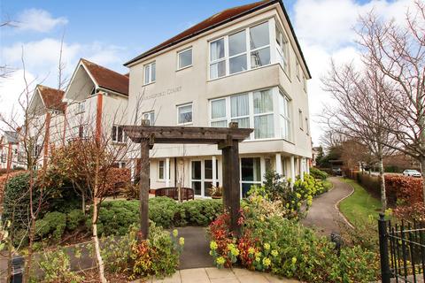 2 bedroom apartment for sale, Farringford Court, Avenue Rd, Lymington, SO41