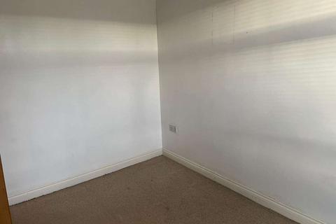 2 bedroom semi-detached house to rent, Coventry, CV2