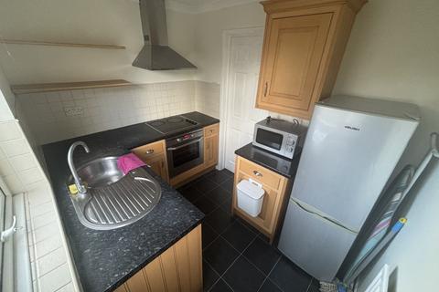2 bedroom apartment to rent, Halton Road, Newton Hall, Durham, DH1