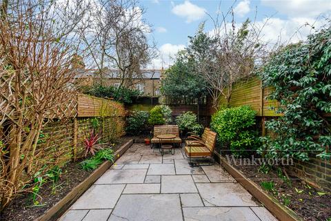 104 Kilravock Street, London, W10 4HZ