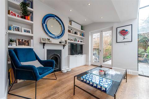104 Kilravock Street, London, W10 4HZ