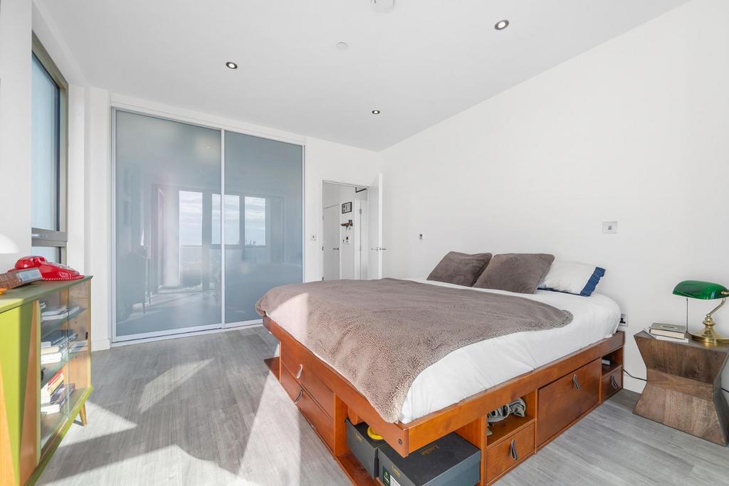 Bedroom (3).jpg
