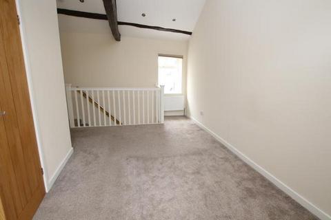 1 bedroom terraced house for sale, Ley Fleaks Road, Idle, Bradford