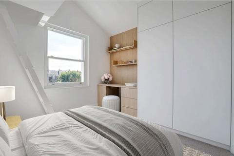 25 Clifford Gardens, London, NW10 5JE