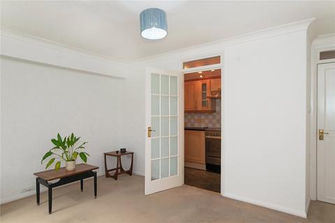 60 Bonser Road, Twickenham, TW1 4RG