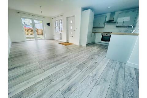 3 bedroom terraced house to rent, South Terrace, Camborne, Cornwall