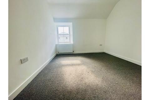 3 bedroom terraced house to rent, South Terrace, Camborne, Cornwall