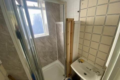 3 bedroom flat to rent, Brunswick Street, City Centre, , Swansea