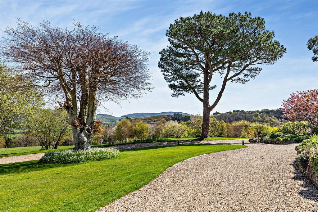 Main House Gardens.jpg