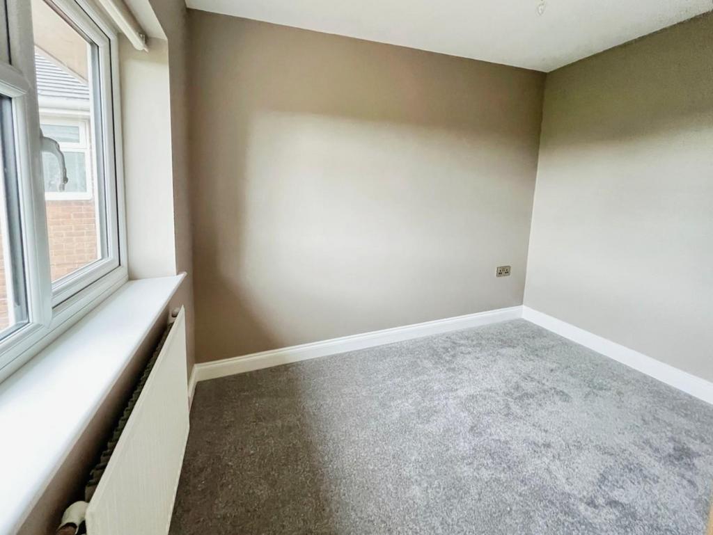 0d95b92d-Bed 203.jpg