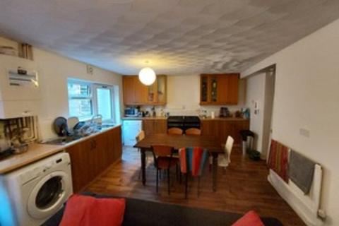 6 bedroom house of multiple occupation to rent, Swansea SA1