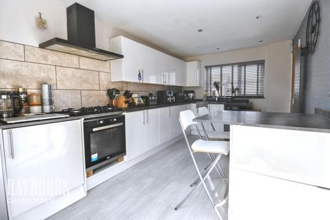 3 Avon Grove, Chapeltown, Sheffield, S35 2XU