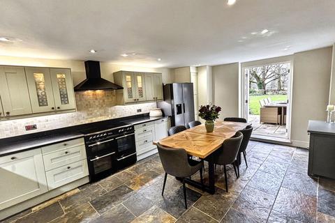 undefined, Warwick Road, Solihull B93