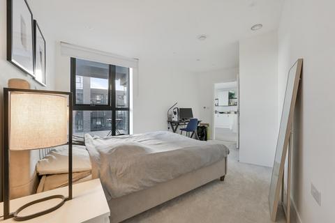 1 bedroom apartment for sale, Willowbrook House, London, N4