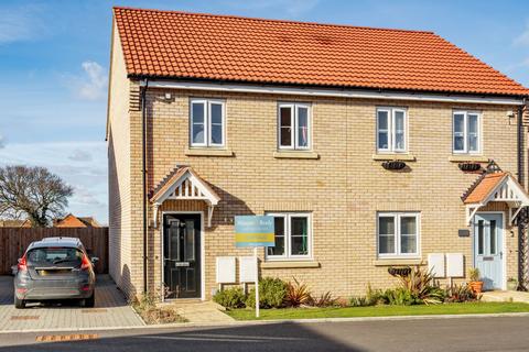 undefined, Falcon Close, Hopton